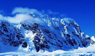 西岭雪山在哪里（西岭雪山在哪里个城市）
