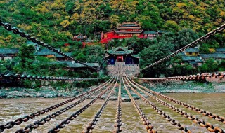 泸定桥简介 大渡河铁索桥