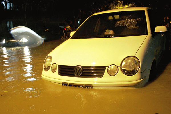 水浸车